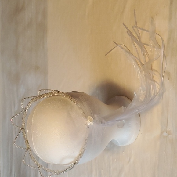 ๐4/$25 Girls Princess Beaded Tiara - Pearl White - Picture 5 of 8